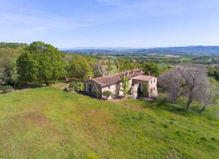 House for 2 200 000 euro in Cetona, Italy