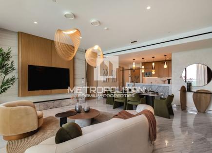 Apartment for 5 937 675 euro in Dubai, UAE