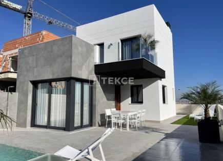 Villa for 500 000 euro in Torrevieja, Spain