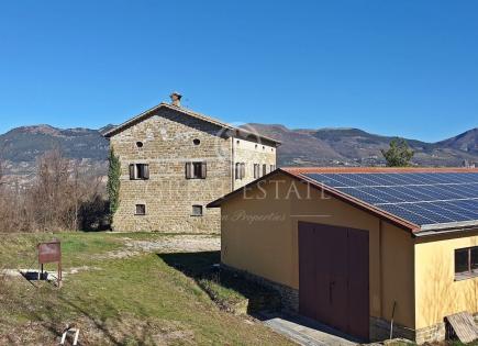 House for 350 000 euro in Gubbio, Italy