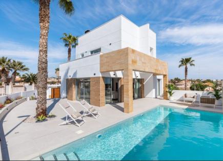 Villa for 985 000 euro in Ciudad Quesada, Spain