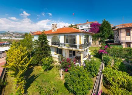 Villa for 370 000 euro in Konakli, Turkey