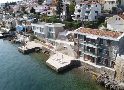 Villa für 1 300 000 euro in Tivat, Montenegro