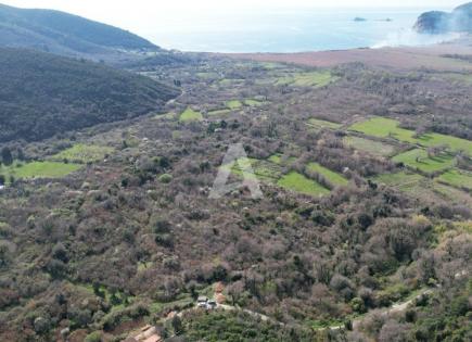 Land for 6 000 000 euro in Buljarica, Montenegro