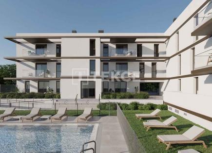 Apartment for 703 000 euro in Estepona, Spain