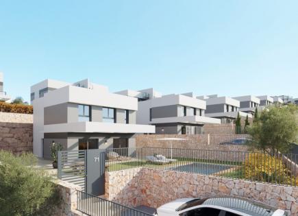 Villa for 580 000 euro in Finestrat, Spain