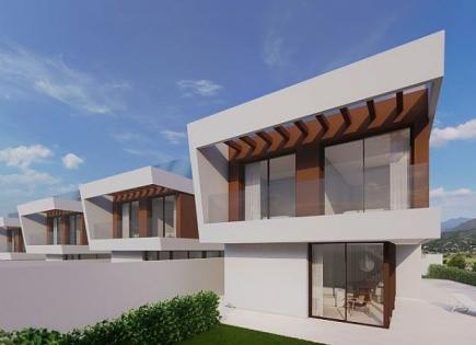 Villa for 515 000 euro in Finestrat, Spain