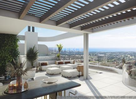Penthouse for 2 050 000 euro in Benahavis, Spain