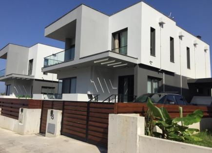 Villa for 406 882 euro in Kyrenia, Cyprus