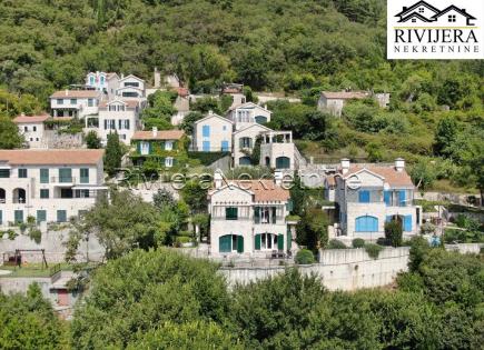 Flat for 210 000 euro in Herceg-Novi, Montenegro
