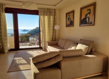 Flat for 299 000 euro in Petrovac, Montenegro
