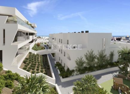 Apartment für 380 000 euro in Estepona, Spanien
