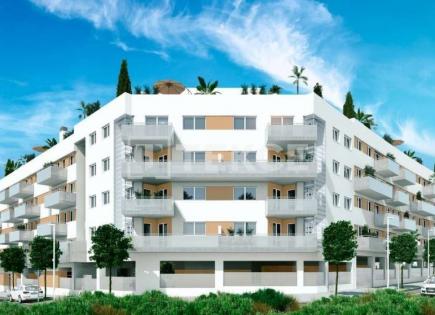 Apartment for 280 000 euro in Velez-Malaga, Spain