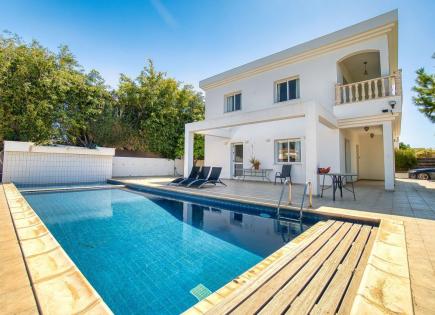 Villa for 500 000 euro in Paphos, Cyprus