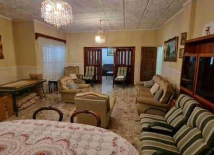 Villa for 420 000 euro in Larnaca, Cyprus