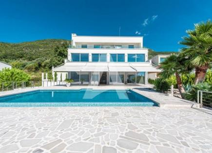 Villa for 1 600 000 euro in Denovici, Montenegro