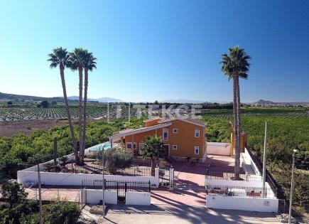 Villa for 675 000 euro in Orihuela, Spain