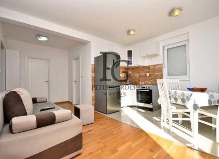 Flat for 175 000 euro in Igalo, Montenegro