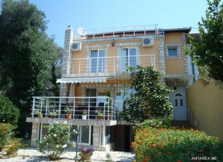 Villa for 350 000 euro in Kumbor, Montenegro