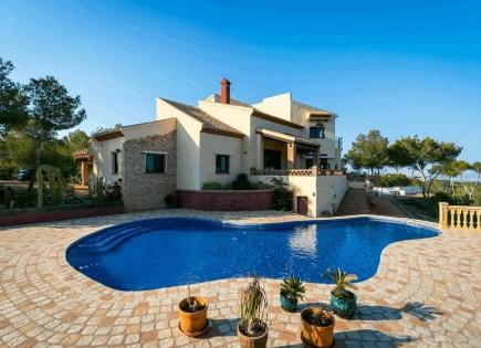 House for 990 000 euro in San Miguel de Salinas, Spain
