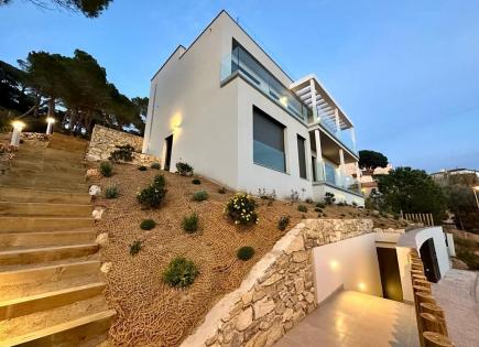 House for 769 500 euro in Lloret de Mar, Spain