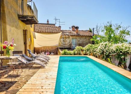 Casa para 1 800 000 euro en Arezzo, Italia