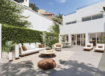 Apartment for 790 000 euro in Malaga, Spain
