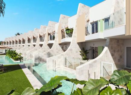 Penthouse for 254 000 euro in Pilar de la Horadada, Spain