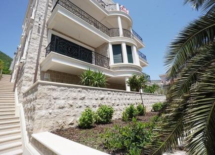 Villa for 1 500 000 euro in Bijela, Montenegro