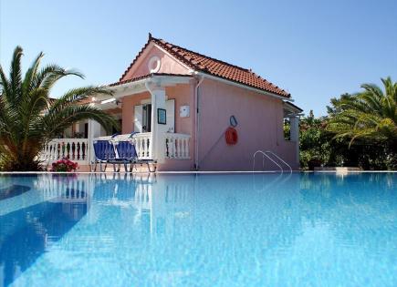 Villa for 800 000 euro in Corfu, Greece