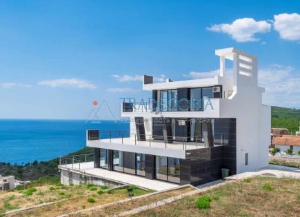 Villa for 1 500 000 euro in Budva, Montenegro