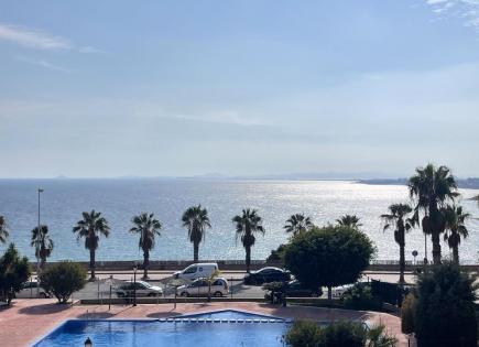 Apartment for 275 000 euro in Cabo Roig, Spain