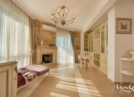 Penthouse for 595 000 euro in Budva, Montenegro