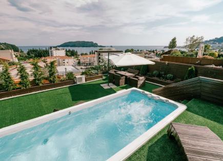 Penthouse for 1 200 000 euro in Budva, Montenegro
