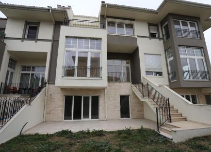 Villa for 2 042 300 euro in Istanbul, Turkey