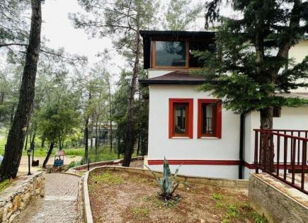 Villa for 140 000 euro in Kemer, Turkey