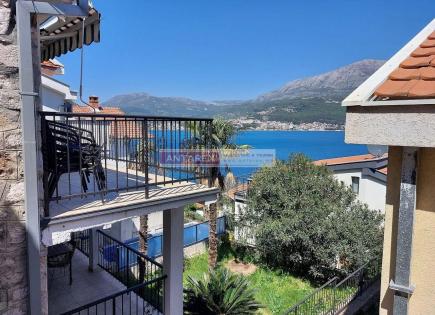 Apartment for 115 000 euro in Njivice, Montenegro