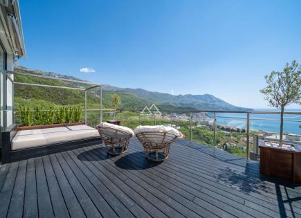 Apartment for 550 000 euro in Becici, Montenegro