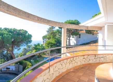 Villa in Lloret de Mar, Spain (price on request)