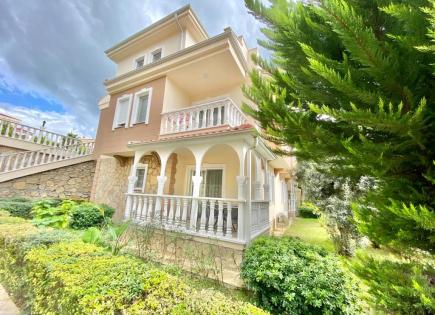 Villa for 275 000 euro in Incekum, Turkey