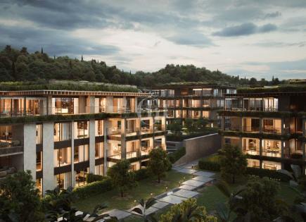 Apartment für 599 000 euro in Salo, Italien
