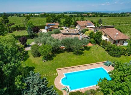 House for 1 400 000 euro in Brescia, Italy