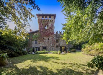 Manor for 1 950 000 euro in Bergamo, Italy