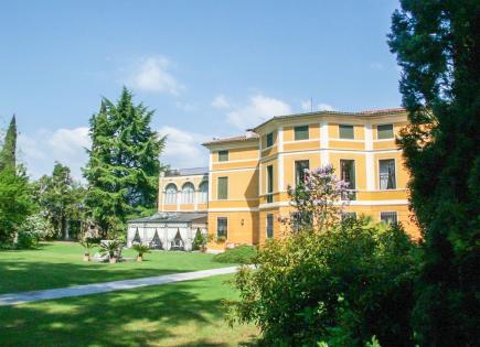 House for 3 300 000 euro in Vicenza, Italy