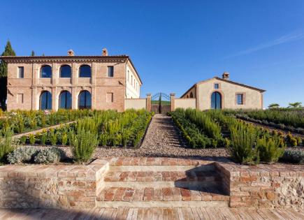 Manor for 8 975 000 euro in Buonconvento, Italy
