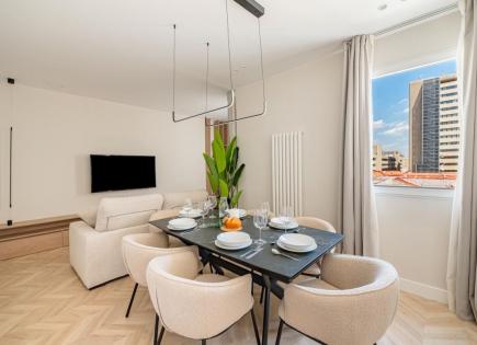 Wohnung für 879 000 euro in Madrid, Spanien