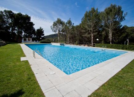 Flat for 260 000 euro on Costa Brava, Spain