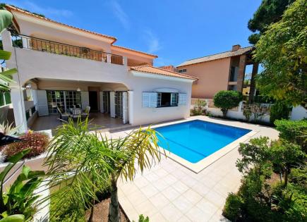 House for 1 265 000 euro in Algarve, Portugal