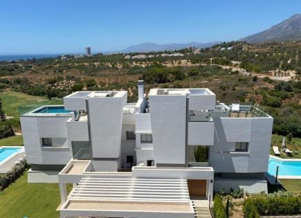 Townhouse for 1 250 000 euro on Costa del Sol, Spain