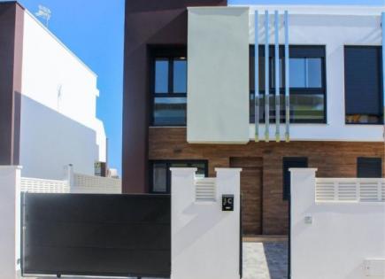 Townhouse for 300 000 euro on Costa Blanca, Spain